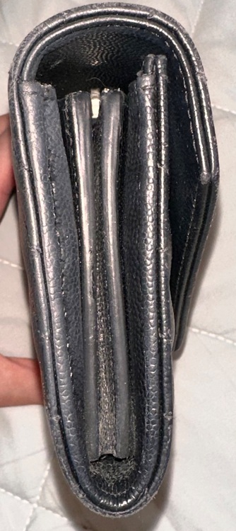 イブサンローラン  （ブランドバッグ）の商品画像 - 査定依頼日：2025年11月24日 - 最高査定価格：45,000円