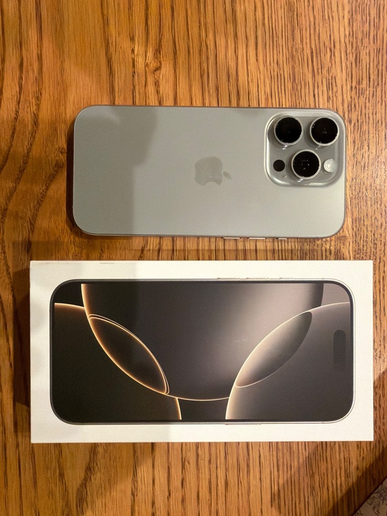 iPhone16PRO（スマホ）の商品画像 - 査定依頼日：2025年11月19日 - 最高査定価格：124,000円