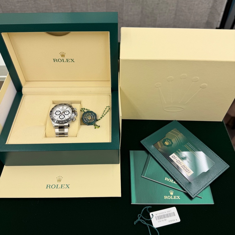 116500LN 2021年　付属品完品（高級時計）の商品画像 - 査定依頼日：2026年9月3日 - 最高査定価格：5,100,000円