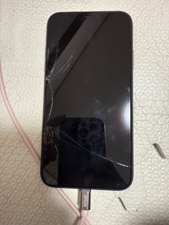 iPhone11（スマホ）の商品画像 - 査定依頼日：2026年2月6日 - 最高査定価格：16,000円