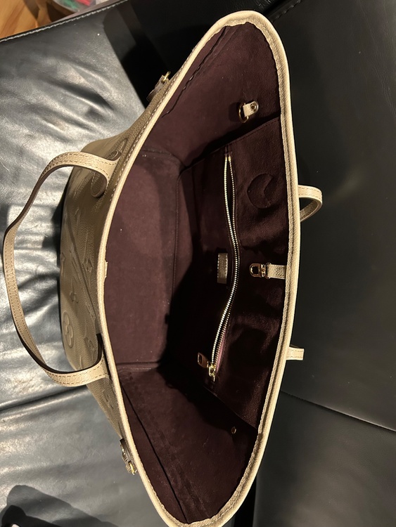 ネヴァーフル MM（ブランドバッグ）の商品画像 - 査定依頼日：2026年3月15日 - 最高査定価格：230,000円