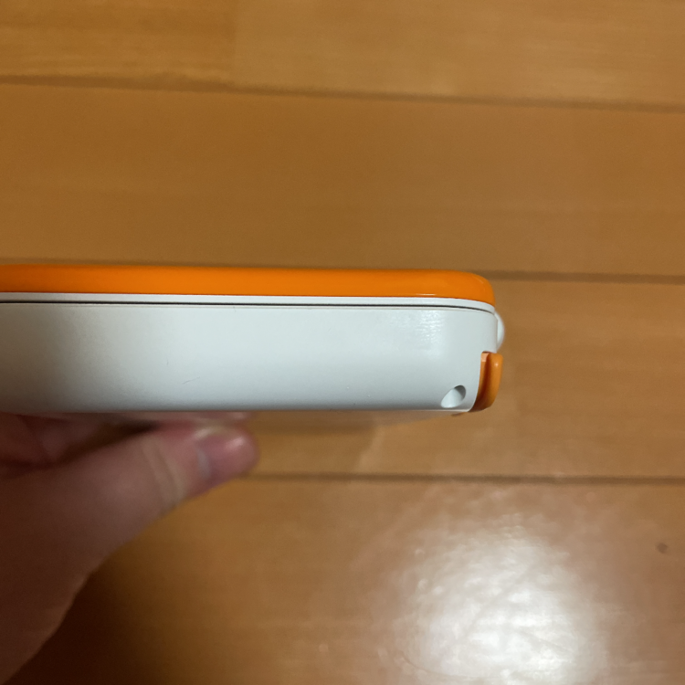 ニンテンドー2DS （ゲーム機本体・ゲームソフト）の商品画像 - 査定依頼日：2022年9月22日 - 最高査定価格：10,000円