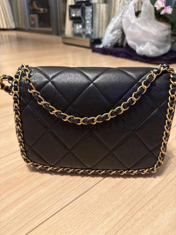 マトラッセチェーンショルダー（ブランドバッグ）の商品画像 - 査定依頼日：2026年2月15日 - 最高査定価格：820,000円