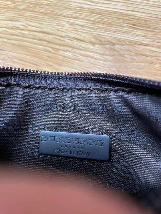 その他 バーバリー （ブランドバッグ）の商品画像 - 査定依頼日：2025年4月17日 - 最高査定価格：5,000円