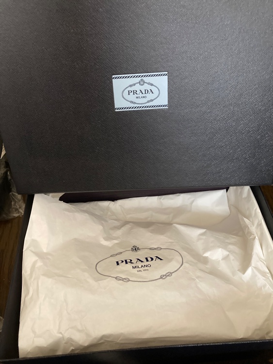プラダ  （ブランドバッグ）の商品画像 - 査定依頼日：2025年12月20日 - 最高査定価格：140,000円