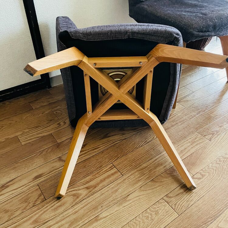 回転式椅子2脚（家具・寝具）の商品画像 - 査定依頼日：2025年10月27日 - 最高査定価格：3,000円