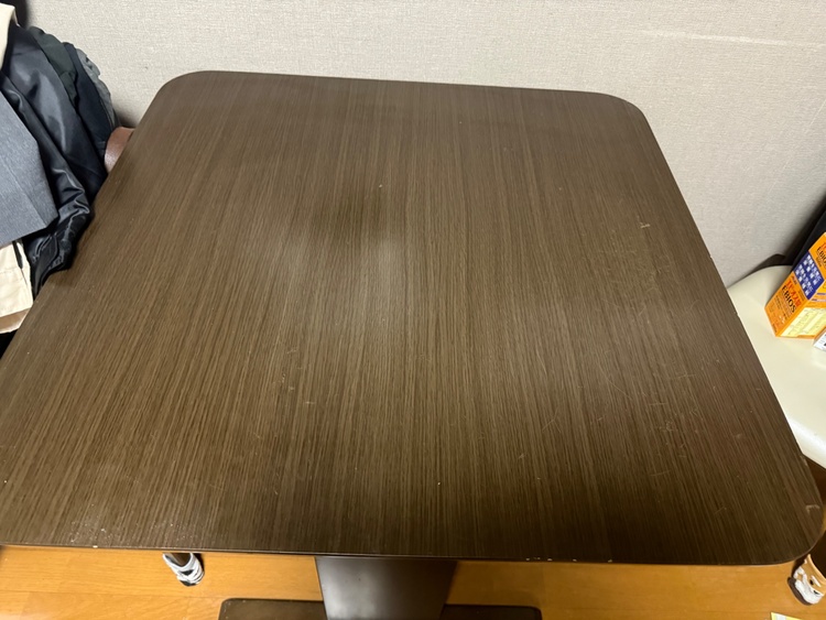 テーブル、椅子（家具・寝具）の商品画像 - 査定依頼日：2025年12月17日 - 最高査定価格：1,000円