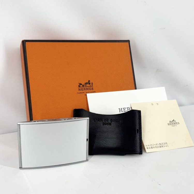 正規品 HERMES エルメス 2006年 銀座限定品 ノベルテ（オーディオ・スピーカー）の商品画像 - 査定依頼日：2025年7月4日 - 最高査定価格：12,000円
