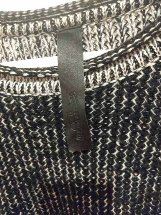 カシミアセーター（古着・ファッション）の商品画像 - 査定依頼日：2025年9月30日 - 最高査定価格：100,000円