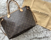 ネヴァーフルMMモノグラムトート（ブランドバッグ）の商品画像 - 査定依頼日：2026年1月14日 - 最高査定価格：150,000円