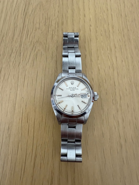 オイスターパーペチュアルデイト（高級時計）の商品画像 - 査定依頼日：2025年8月31日 - 最高査定価格：370,000円