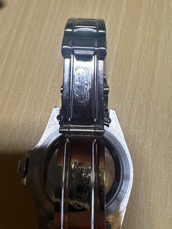 ロレックス GMTマスター （高級時計）の商品画像 - 査定依頼日：2026年4月6日 - 最高査定価格：1,800,000円