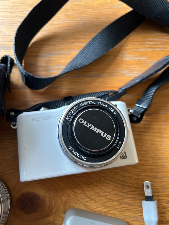 PEN Mini E-PM1（カメラ）の商品画像 - 査定依頼日：2026年2月7日 - 最高査定価格：10,000円