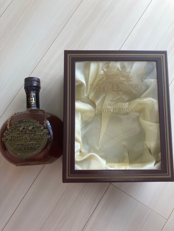 ホワイトマッカイ21年（お酒）の商品画像 - 査定依頼日：2025年6月18日 - 最高査定価格：7,500円