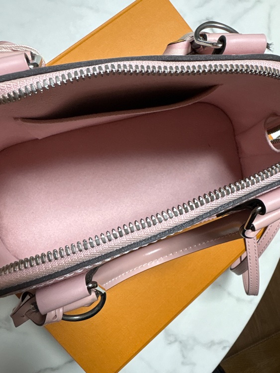 アルマbb エピ（ブランドバッグ）の商品画像 - 査定依頼日：2025年8月6日 - 最高査定価格：165,000円