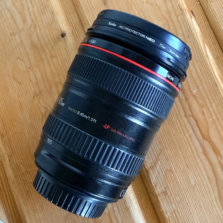 キャノンZOOM LENS EF24-105mm （カメラ）の商品画像 - 査定依頼日：2026年5月29日 - 最高査定価格：30,000円