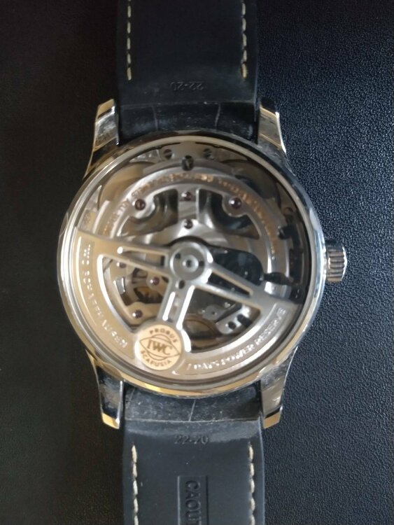 IWC ポルトギーゼ（高級時計）の商品画像 - 査定依頼日：2026年5月31日 - 最高査定価格：800,000円