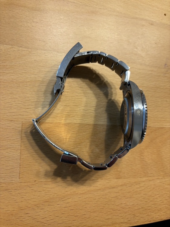 ロレックス シードゥエラー 12660（高級時計）の商品画像 - 査定依頼日：2025年12月29日 - 最高査定価格：1,600,000円