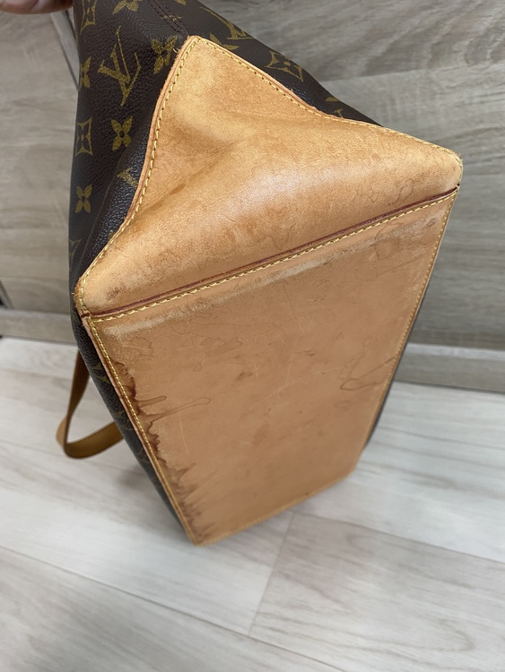 M51151（ブランドバッグ）の商品画像 - 査定依頼日：2022年5月4日 - 最高査定価格：40,000円