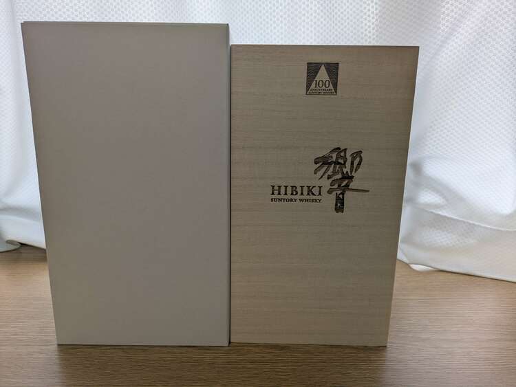 ウイスキー サントリー響 （お酒）の商品画像 - 査定依頼日：2025年3月27日 - 最高査定価格：65,000円