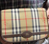 バーバリー　ショルダーバッグ（ブランドバッグ）の商品画像 - 査定依頼日：2025年2月5日 - 最高査定価格：25,000円