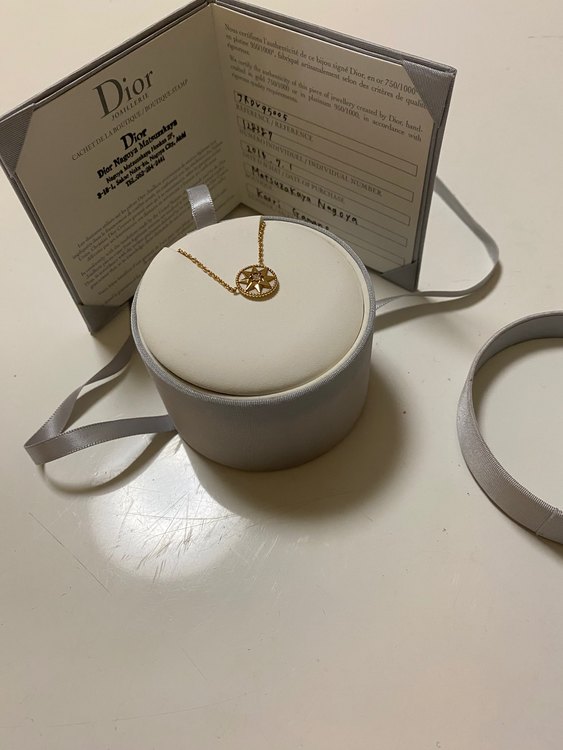 ディオール ローズ デ ヴァン  ダイヤ ネックレス（宝石）の商品画像 - 査定依頼日：2023年1月11日 - 最高査定価格：100,000円