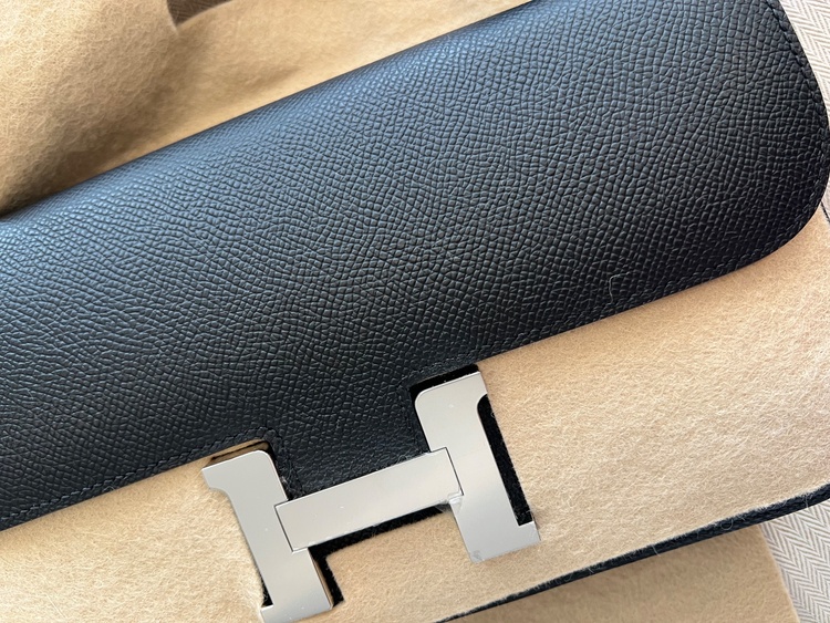 コンスタンスエラン（ブランドバッグ）の商品画像 - 査定依頼日：2026年3月28日 - 最高査定価格：1,550,000円