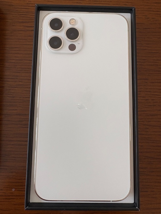 iPhone12Pro（スマホ）の商品画像 - 査定依頼日：2025年9月15日 - 最高査定価格：46,000円