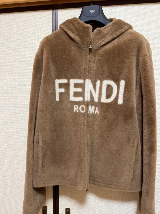 FENDI（古着・ファッション）の商品画像 - 査定依頼日：2026年9月5日 - 最高査定価格：130,000円