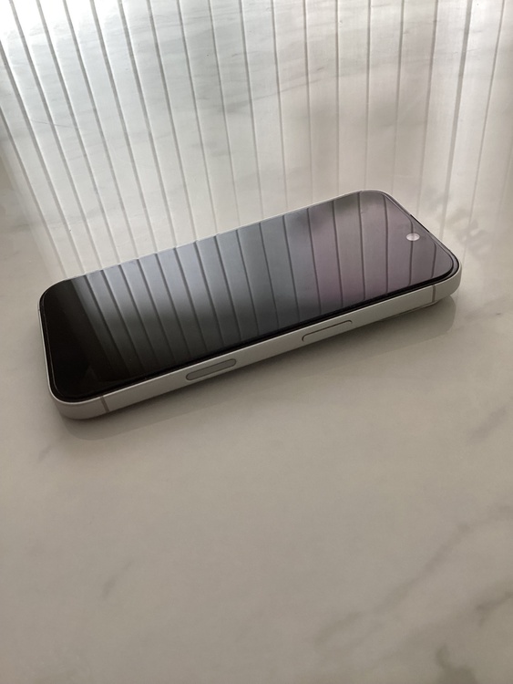 iPhone16 ホワイト（スマホ）の商品画像 - 査定依頼日：2026年8月30日 - 最高査定価格：98,000円