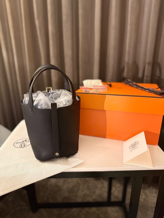 エルメス ピコタン （ブランドバッグ）の商品画像 - 査定依頼日：2026年3月24日 - 最高査定価格：750,000円