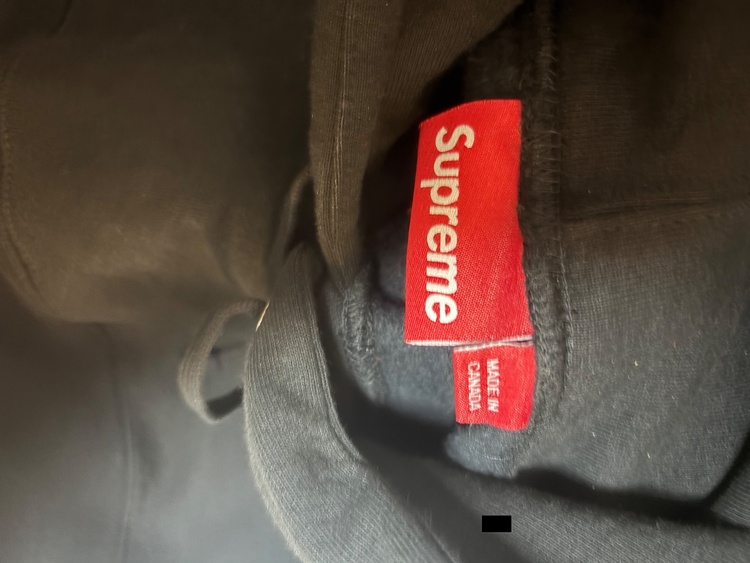 Supreme Kate Moss Hooded Sweatshirt Bla（古着・ファッション）の商品画像 - 査定依頼日：2026年10月8日 - 最高査定価格：11,000円