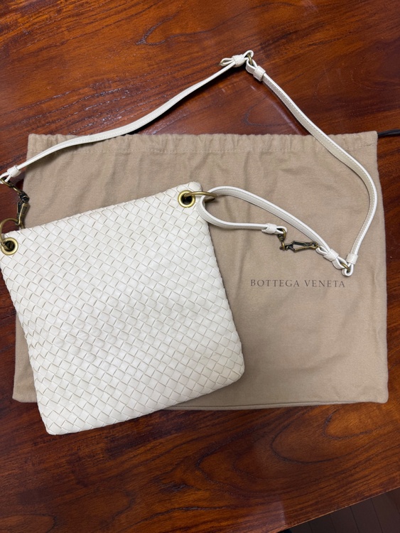 Patent Leather Top Handle Bag（ブランドバッグ）の商品画像 - 査定依頼日：2026年9月26日 - 最高査定価格：40,000円