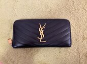 サンローラン　長財布（ブランド財布・小物）の商品画像 - 査定依頼日：2025年3月10日 - 最高査定価格：10,000円