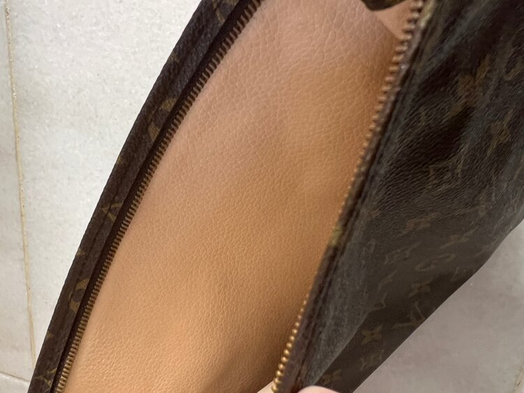 クラッチバッグ（ブランドバッグ）の商品画像 - 査定依頼日：2025年2月2日 - 最高査定価格：25,000円