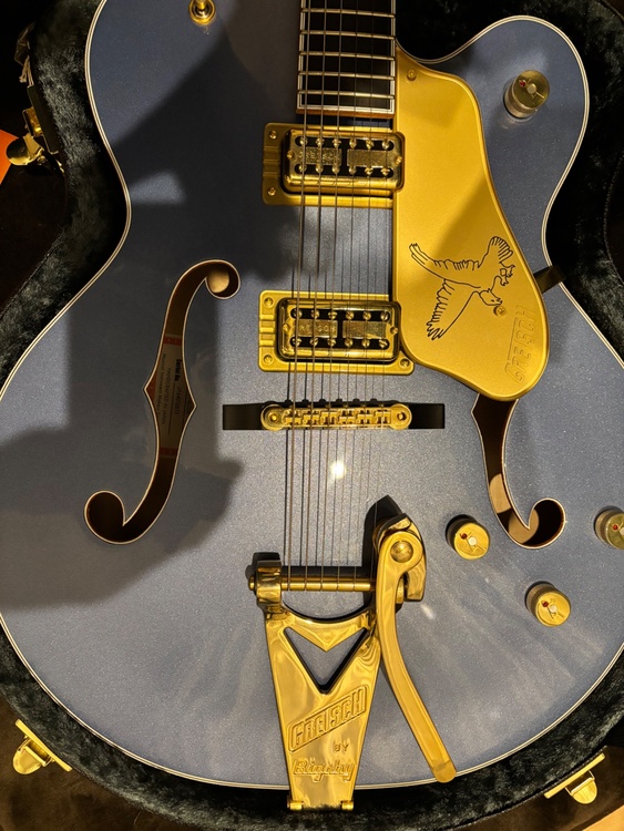 Gretsch / Falcon Hollow Body w/String-Th（ピアノ・楽器・PA機材）の商品画像 - 査定依頼日：2026年5月2日 - 最高査定価格：238,000円