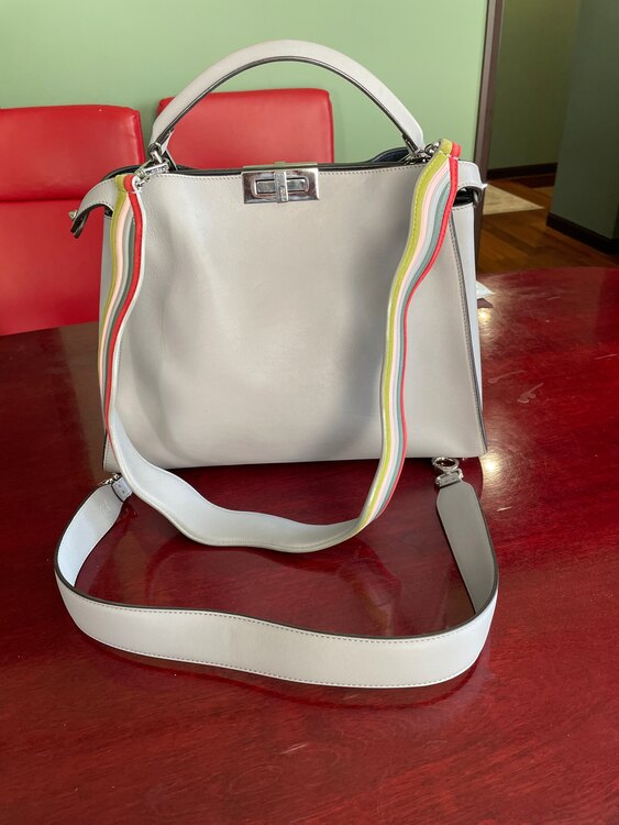 フェンディ  （ブランドバッグ）の商品画像 - 査定依頼日：2025年1月9日 - 最高査定価格：120,000円