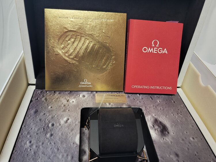 アポロ11号 50周年記﻿念 Speedmaste﻿r 記念モデ﻿ル 42 mm（高級時計）の商品画像 - 査定依頼日：2025年9月6日 - 最高査定価格：1,750,000円
