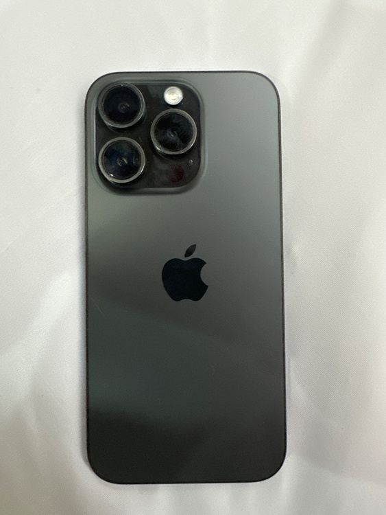 iPhone iPhone 15 Pro 256GB Softbank（スマホ）の商品画像 - 査定依頼日：2026年8月19日 - 最高査定価格：90,000円