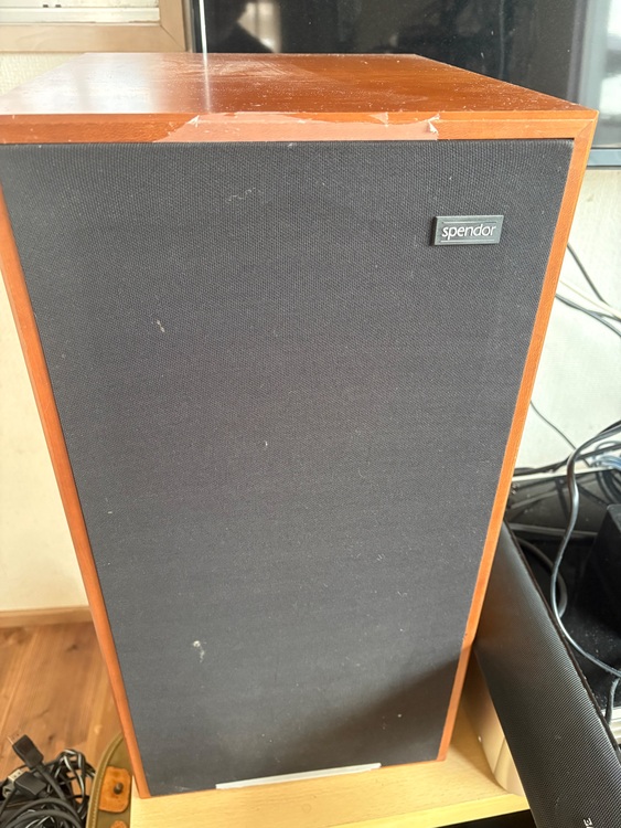 Spendor Audio Systems Ltd（オーディオ・スピーカー）の商品画像 - 査定依頼日：2025年7月13日 - 最高査定価格：50,000円