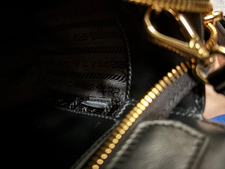 プラダ  （ブランドバッグ）の商品画像 - 査定依頼日：2025年6月14日 - 最高査定価格：200,000円