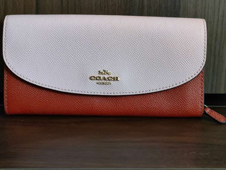 COACH（ブランド財布・小物）の商品画像 - 査定依頼日：2025年4月11日 - 最高査定価格：2,000円