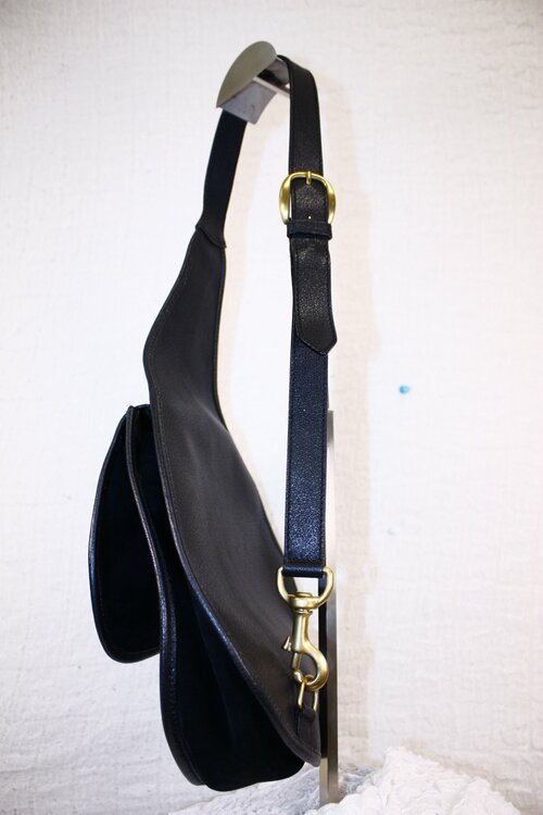 GUCCI ホースビット ショルダーバッグ スエード レザー 003 2113 0034（ブランドバッグ）の商品画像 - 査定依頼日：2026年10月15日 - 最高査定価格：15,000円