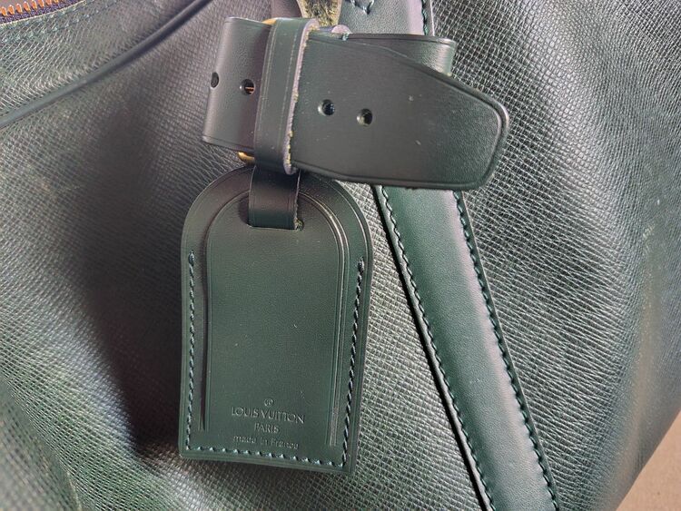 ルイヴィトン タイガ （ブランドバッグ）の商品画像 - 査定依頼日：2025年8月19日 - 最高査定価格：60,000円