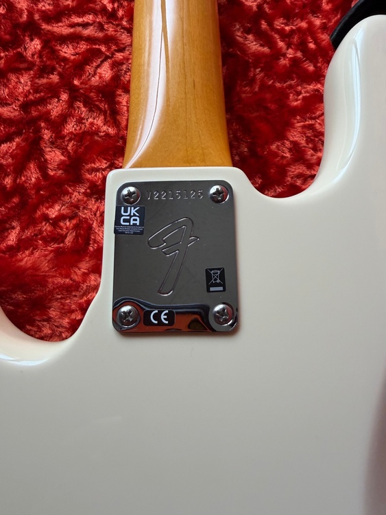 American Vintage II 1966 Jazz Bass 色ホワイト（ピアノ・楽器・PA機材）の商品画像 - 査定依頼日：2026年6月13日 - 最高査定価格：220,000円
