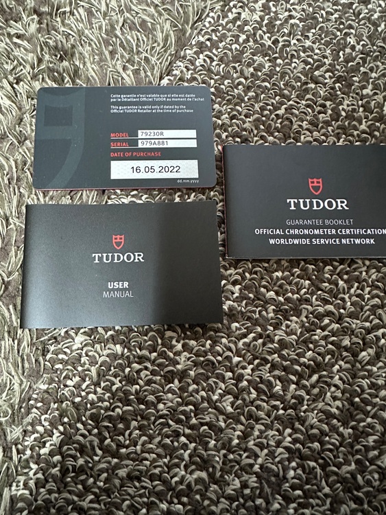 ヘリテージブラックベイ（高級時計）の商品画像 - 査定依頼日：2025年12月17日 - 最高査定価格：335,000円