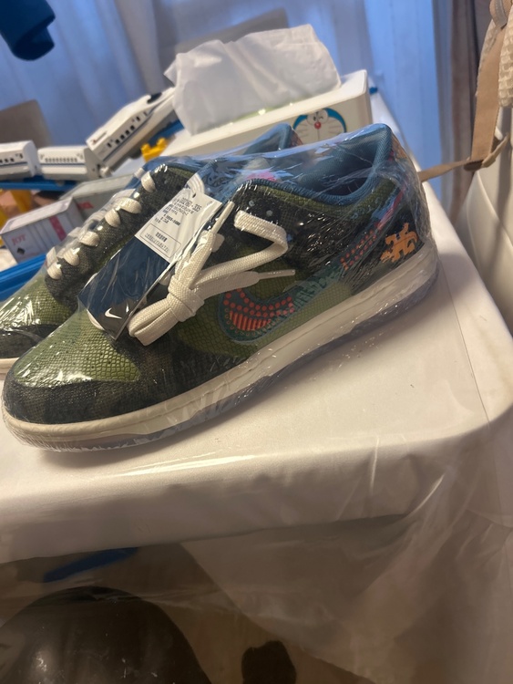 品番　D02160-335品名ナイキ　ダンクLOW SE（古着・ファッション）の商品画像 - 査定依頼日：2026年3月29日 - 最高査定価格：5,000円