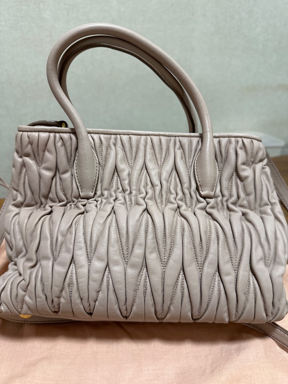 マテラッセハンドバッグ（ブランドバッグ）の商品画像 - 査定依頼日：2025年8月23日 - 最高査定価格：60,000円