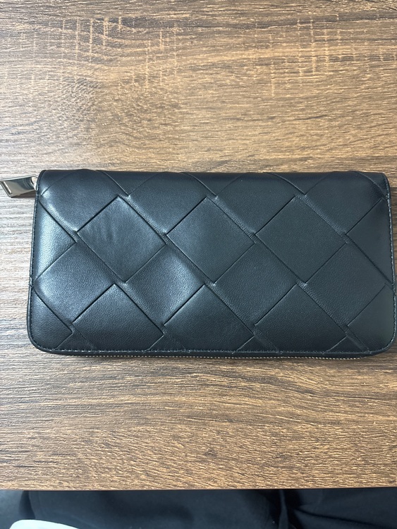 ボッテガ・ヴェネタ  （ブランドバッグ）の商品画像 - 査定依頼日：2025年9月29日 - 最高査定価格：20,000円