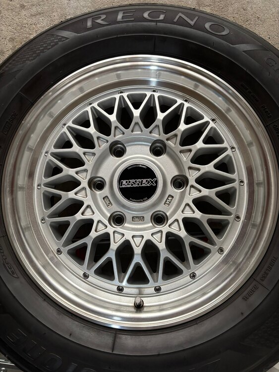 タイヤホイール（カー用品）の商品画像 - 査定依頼日：2025年4月2日 - 最高査定価格：10,000円